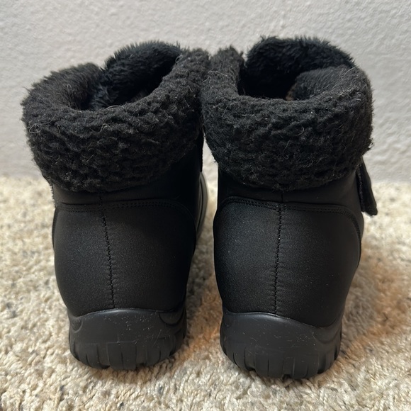 Propét Delaney Strap Black Leather Ankle Boots 9.5 W (D) - Picture 6 of 13